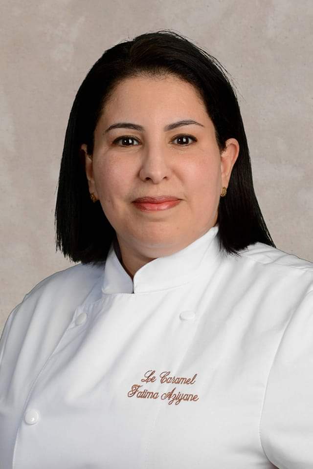Portrait de Fatima Aziyane, fondatrice du salon de thé et pâtisserie Le Caramel à Tourcoing